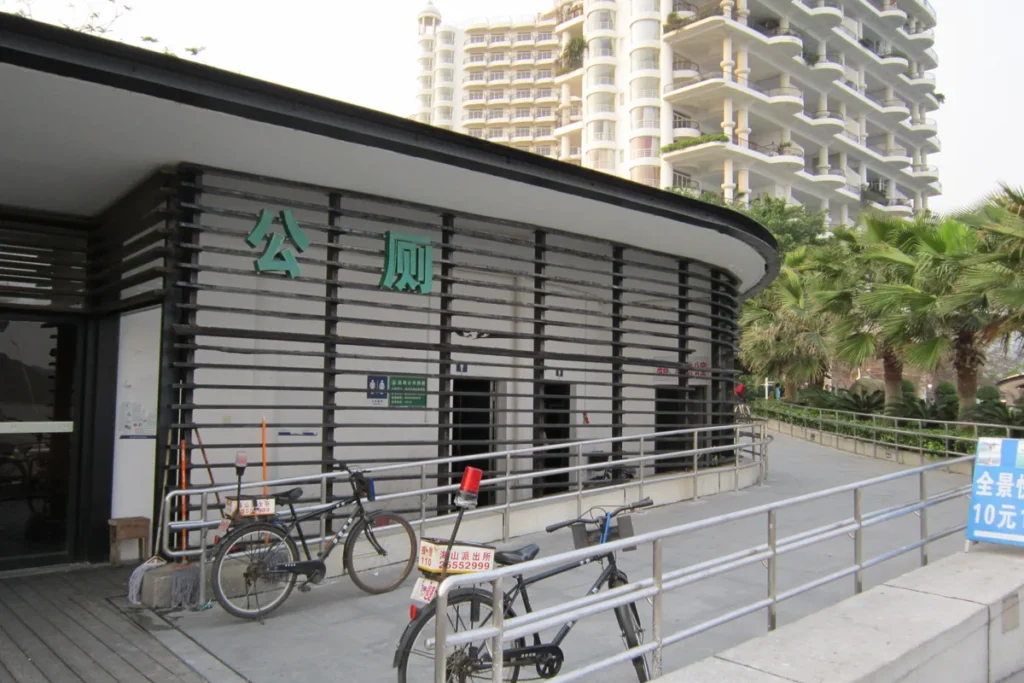 Public toilet entrance with an access ramp in Shenzhen, China