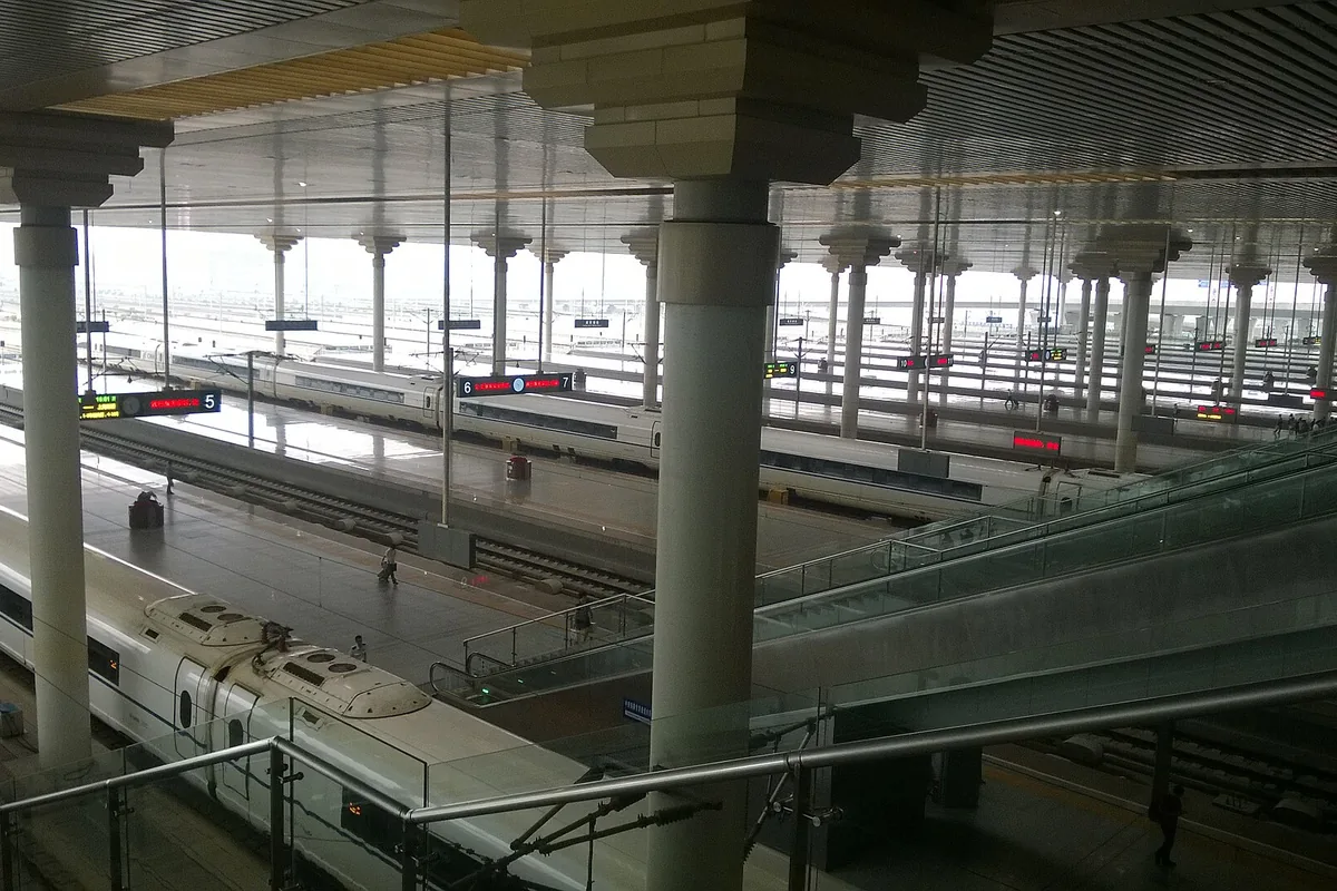 Platforms at Nanjing South Railway Station